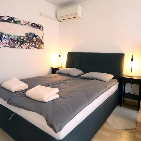 شقة Moderna V Centru Mesta Jakam - Center Modern Jakam كوبر