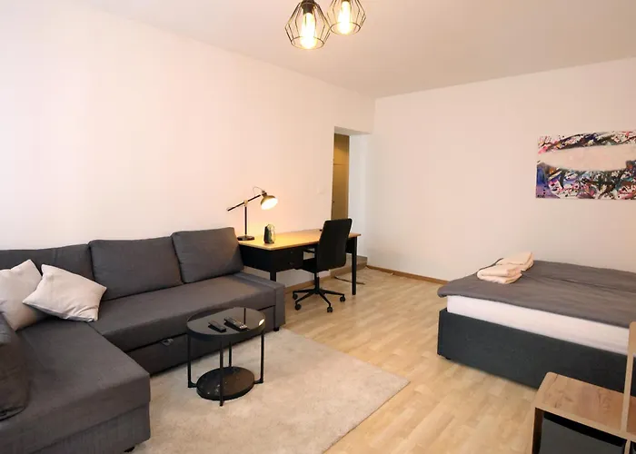 Moderna V Centru Mesta Jakam - Center Modern Jakam アパート *