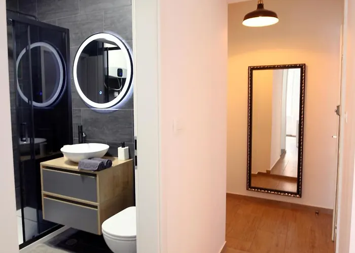 Daire Moderna V Centru Mesta Jakam - Center Modern Jakam *